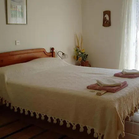 Agora 4 Pissouri